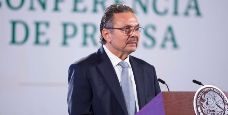 En los próximos 30 años, la demanda de combustibles fósiles se incrementará, dice el directo de Pemex