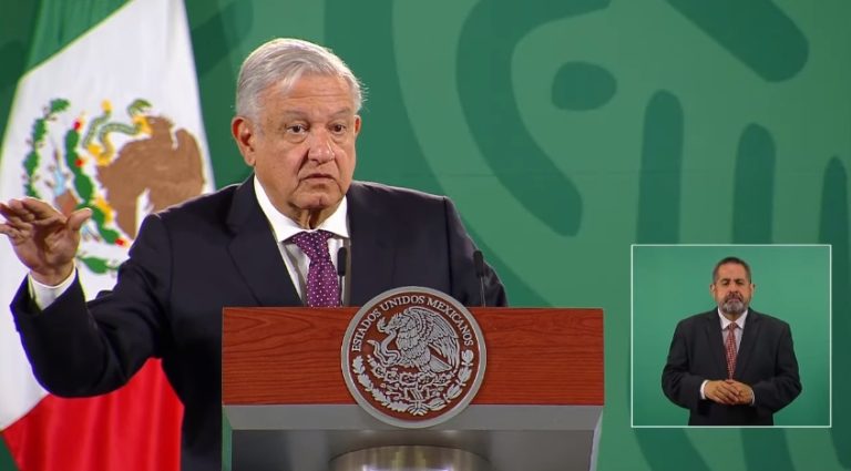 AMLO se “disculpa” con víctimas de Línea 12 tras dos semanas del accidente
