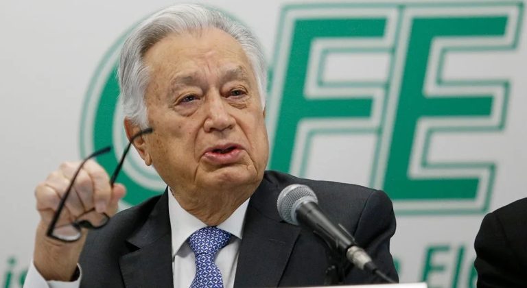 Bartlett podría ser detenido si entra a EU por implicación en asesinato de agente de la DEA: Proceso
