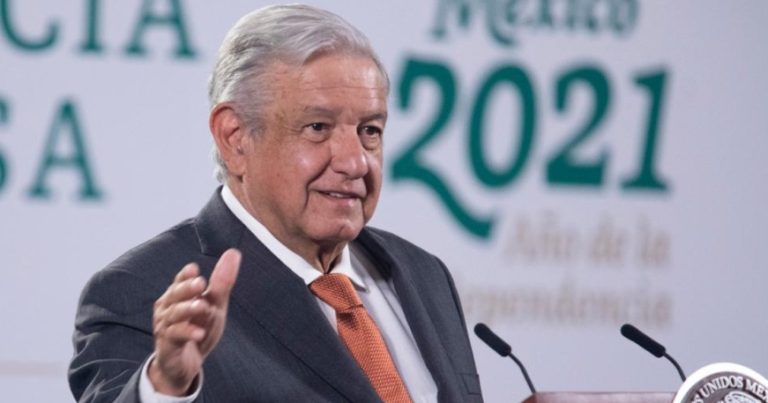 Exhibe Financial Times intento de AMLO de desobedecer la Constitución