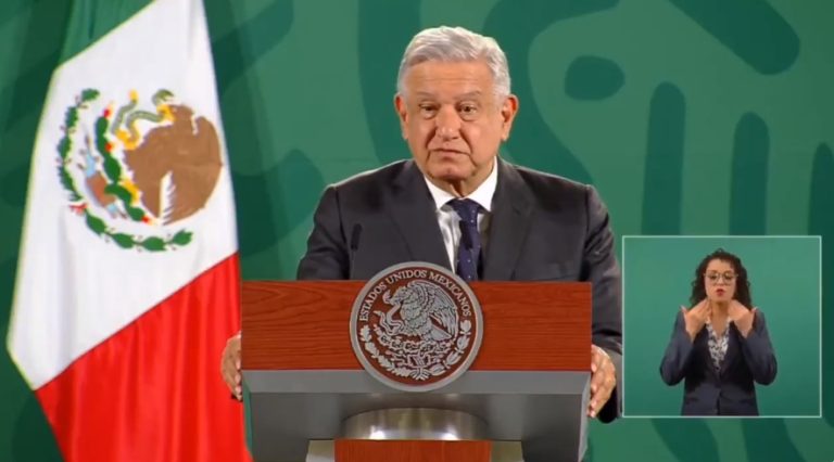 Agradece AMLO a médicos y enfermeras por ser “héroes” durante la pandemia y no realizar paros ni rebelarse