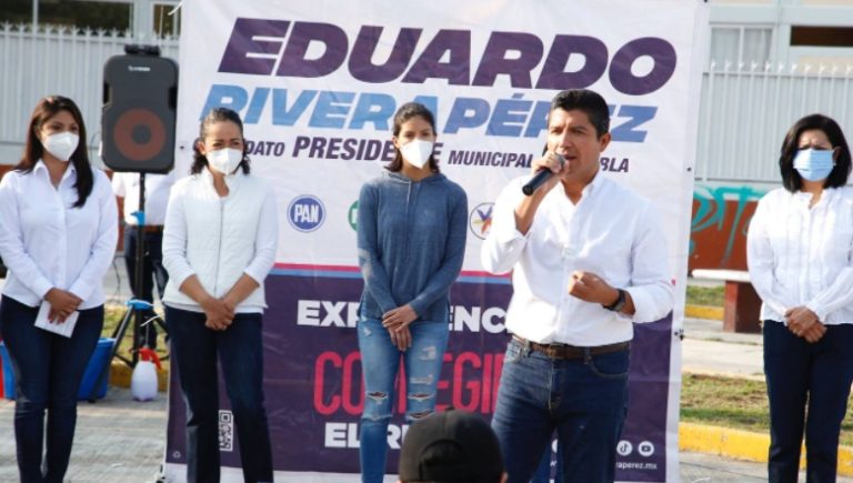 Eduardo Rivera presenta su propuesta ‘Contigo Mujer’ para beneficiar a 100 mil mujeres poblanas
