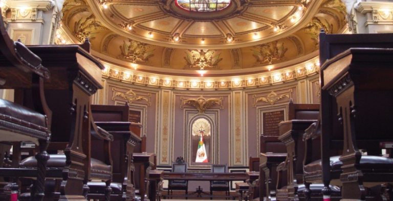 4T se queda se queda sin mayoría calificada en el Congreso de Puebla