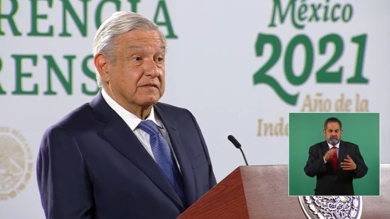 Llama AMLO a reflexionar a quienes no votaron por Morena; asegura que es de sabios cambiar de opinión