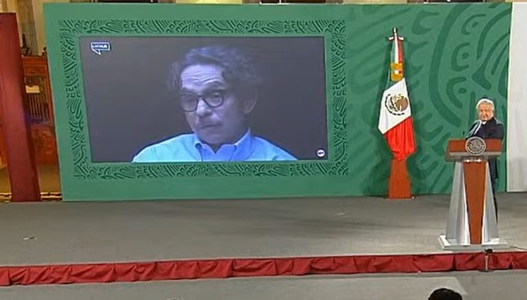 AMLO exhibe a Quadri en mañanera por estar en contra de “megaproyectos”