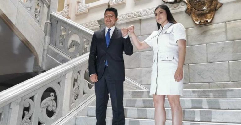 Claudia Rivera y Eduardo Rivera sostienen primer encuentro para preparar transición