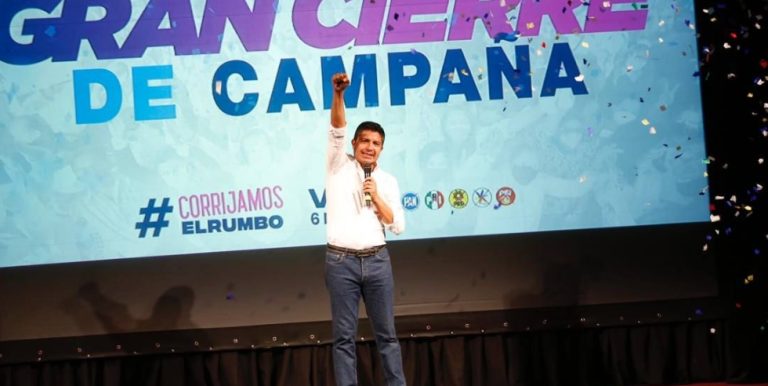 “Ya vienen mejores tiempos para Puebla”, exclama Eduardo Rivera en su cierre de campaña