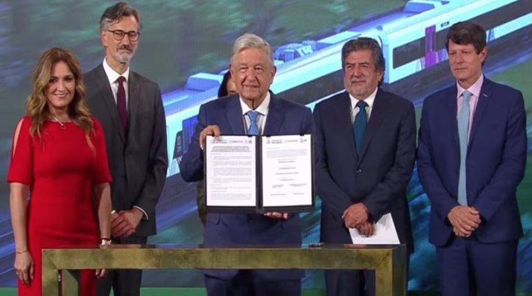 Más de 36 mil millones de pesos en inversión para la construcción de vagones del Tren Maya: AMLO