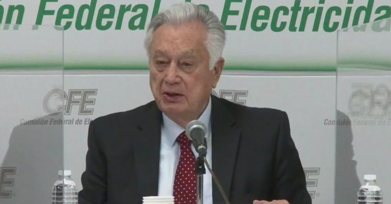 CFE es empresa “campeona” en energías limpias, dice Bartlett