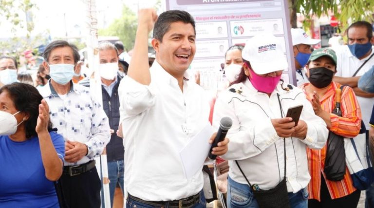 Eduardo Rivera destaca entre los alcaldes más votados de México