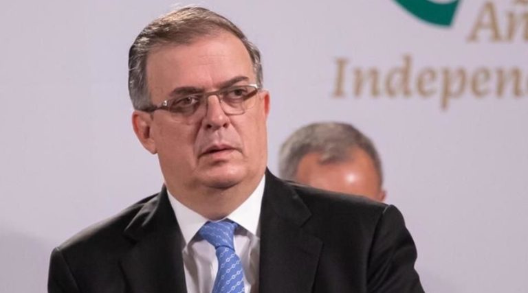 Ebrard apunta a constructoras, ingenieros y hasta universidades; pide que los investiguen por la Línea 12