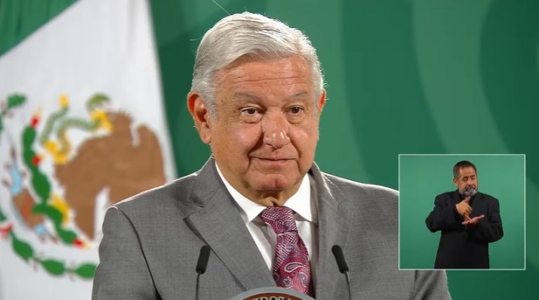AMLO acusa que opositores quieren poner a pelear a Ebrard y Sheinbaum por la Línea 12