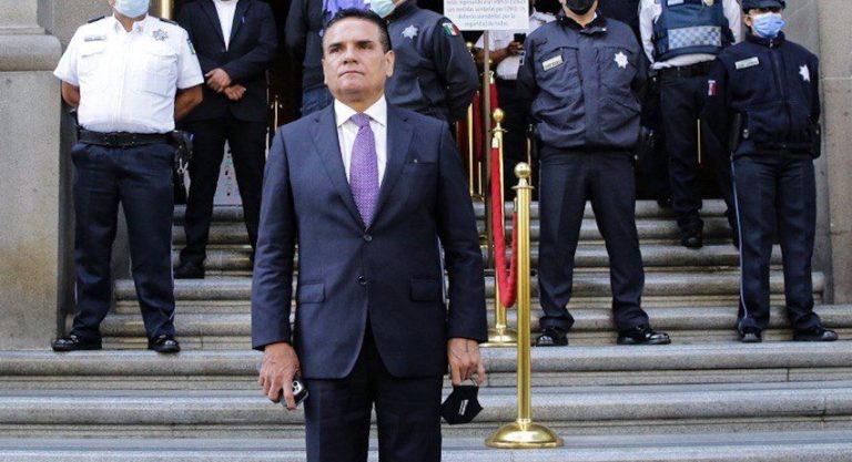 Silvano Aureoles acude a la SCJN; entrega pruebas de apoyo del narco a Morena en las elecciones