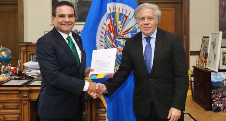 Aureoles llega hasta la OEA para advertir sobre la incursión del narco en la política de México