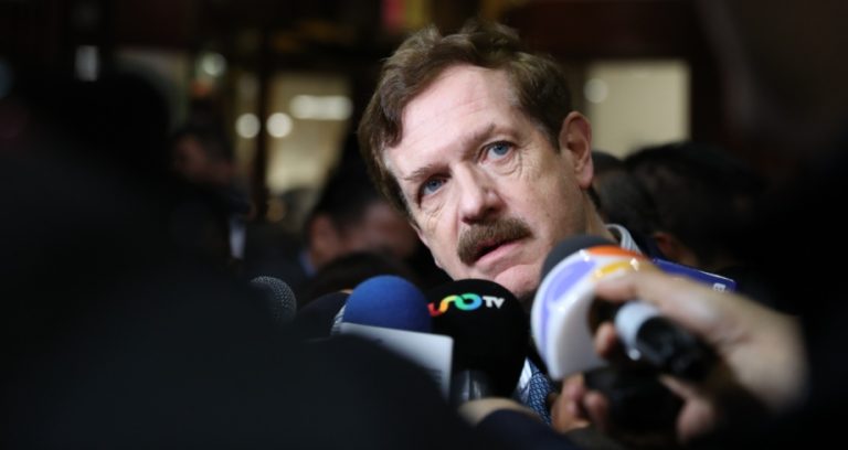 Urge dejar el autoelogio y la arenga política, ya no estamos en campaña: Romero Hicks a AMLO