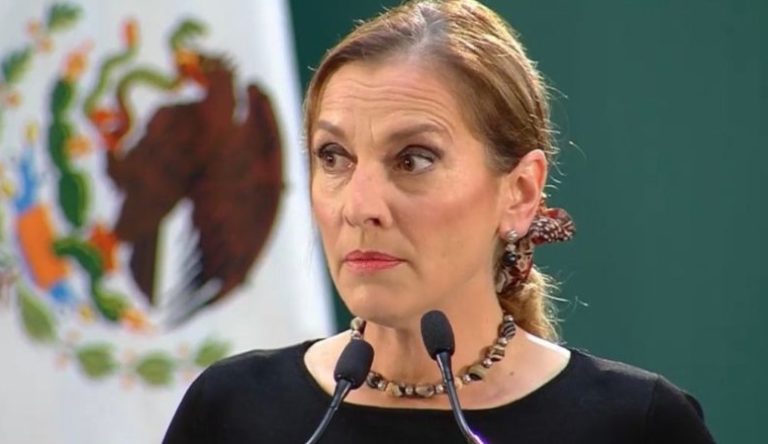 Gutiérrez Müller se lanza contra el INE por no promocionar consulta contra expresidentes