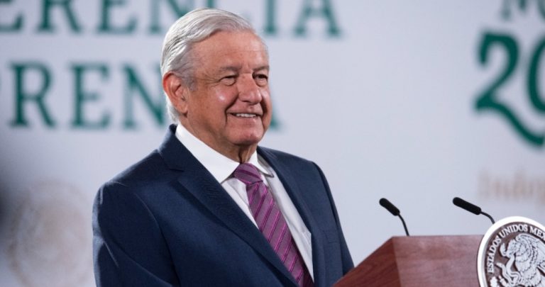 AMLO ha dicho más de 56 mil mentiras en todas sus mañaneras: SPIN