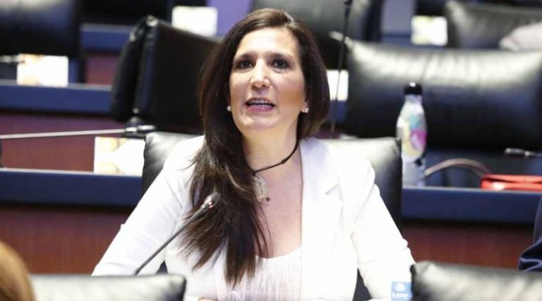 Kenia López Rabadán exhibe nuevas mentiras de López Obrador con segunda conferencia “anti-mañanera”