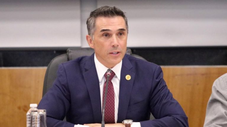 Sergio Mayer anuncia que buscará ser jefe de Gobierno de la Ciudad de México