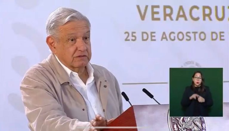 Exigen ONG´s a AMLO oponerse al programa “Quédate en México” en EEUU