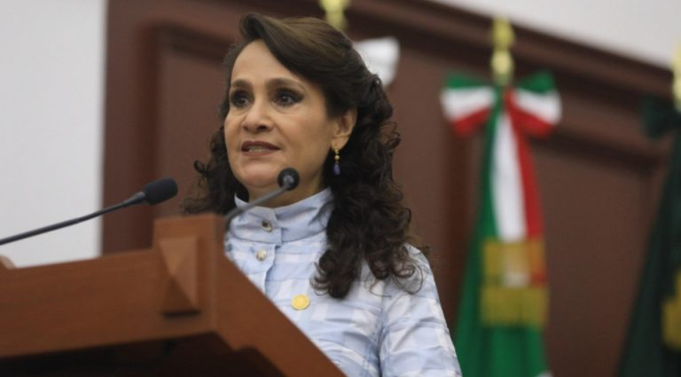 Cuando terminen de burlarse de la consulta deberán prepararse para la derrota que sufrirán en la revocación: Dolores Padierna