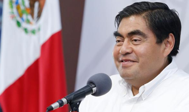 Barbosa se mantiene entre los 10 gobernadores peor evaluados del país