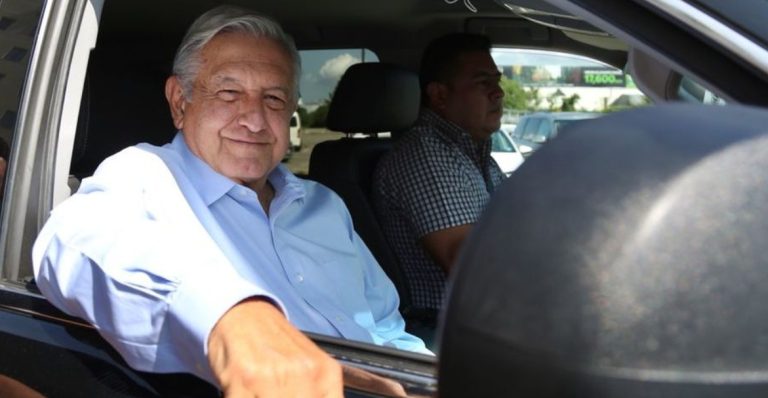 AMLO se desmarca de la consulta: “no estoy metido en eso”, responde