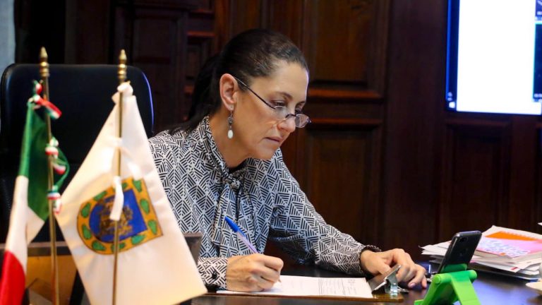 Rechazo al regreso a clases se volvió un tema político, dice Sheinbaum