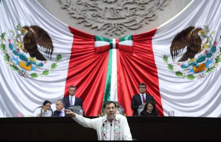 Noroña anuncia que ya está libre de COVID; “agárrense”, advierte