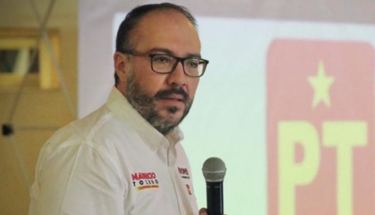 Desaforan a Mauricio Toledo del PT pero se fuga a Chile