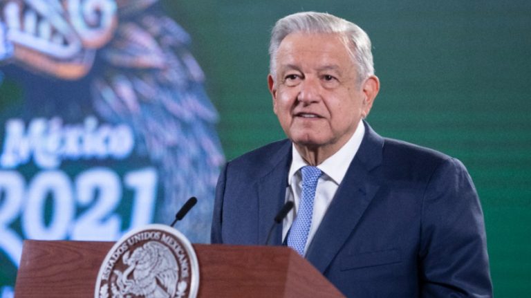 AMLO acusa que Movimiento Ciudadano también trabaja para Carlos Salinas