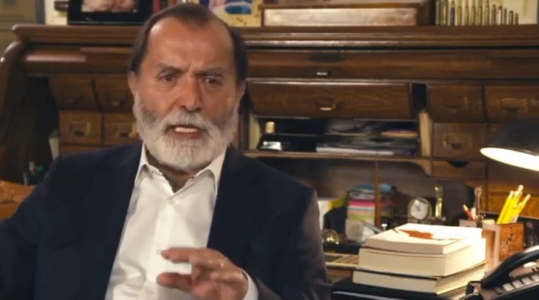 Conservadores nos quieren vender el mundo al revés, en donde ellos son las víctimas: advierte Epigmenio