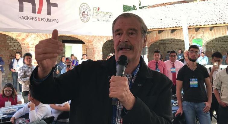 Fox se burla de las reuniones de seguridad de AMLO, “no hace nada, abrazos no balazos”