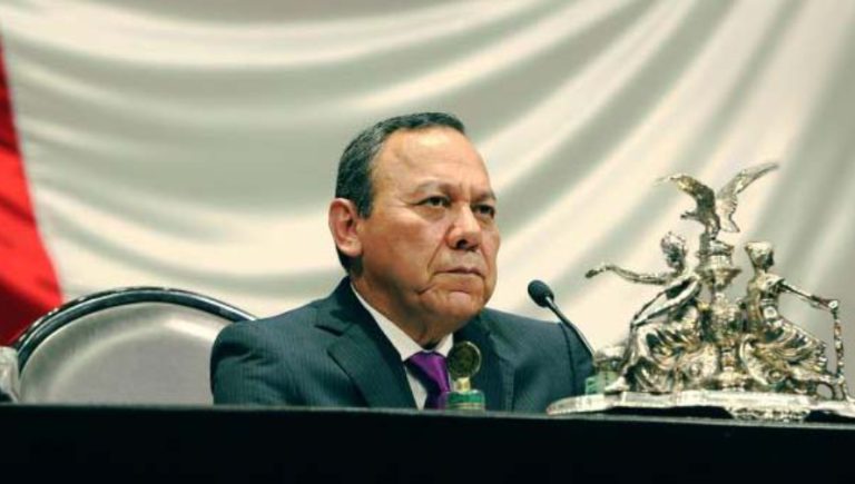 Ni gobernadores traidores, ni los narcos, ni AMLO nos van a doblar: Jesús Zambrano