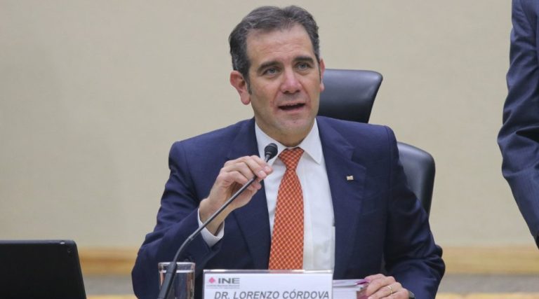 Ni violencia ni pobreza se resolverán con una reforma electoral: Lorenzo Córdova