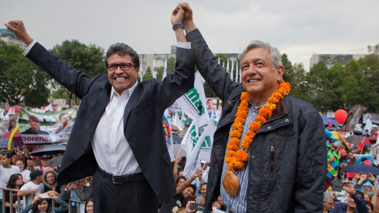 Monreal asegura que AMLO podría ser el nuevo Simón Bolívar de América