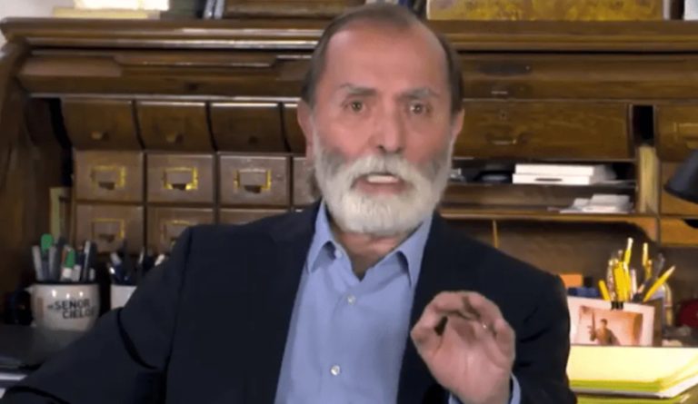 Epigmenio denuncia que ha incrementado violencia y odio en su contra; asegura que no lo silenciarán