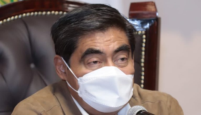 Puebla no destinará recursos a consulta de revocación, advierte Barbosa
