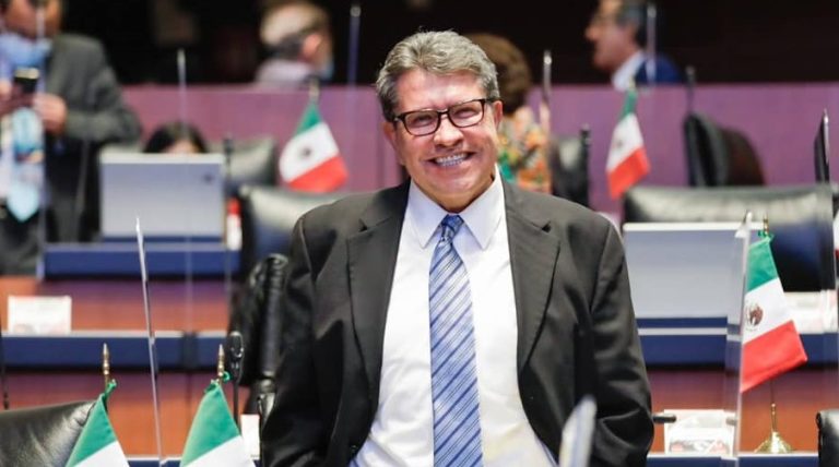 Monreal asegura que no renunciará a Morena pero advierte que es necesario resolver problemas al interior del partido