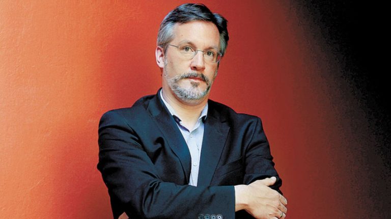 Ackerman acusa que Morena perseguirá a quienes exhiban corrupción al interior del partido