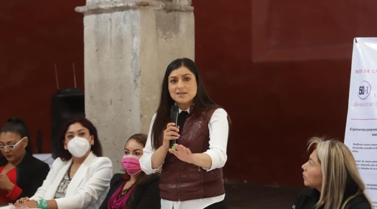 Claudia Rivera entregó permisos irregulares en la Central de Abastos, revela Eduardo Rivera