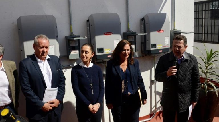 Reforma eléctrica de AMLO echaría abajo programa de energía limpia de Sheinbaum