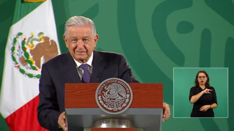 AMLO anuncia desfile “a caballo y con vagones de ferrocarril” el 20 de noviembre