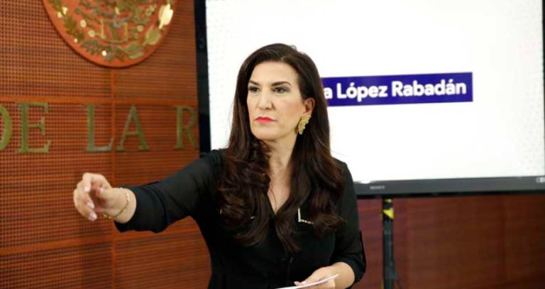 Kenia López Rabadán presume ser la senadora con más iniciativas aprobadas en toda la legislatura