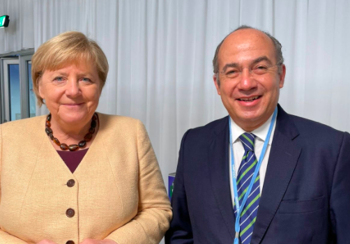 Calderón presume encuentro con Angela Merkel desde el COP26: “me dio mucho gusto”