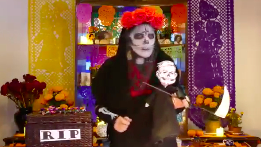 Fox dedica calaverita a AMLO: “con sus hermanos opera, son ellos su tapadera”