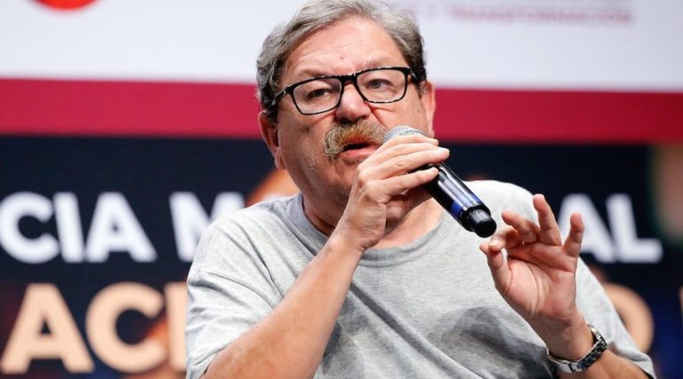 Taibo II se lanza contra Delgado y le pide renunciar si no puede entender a los morenistas