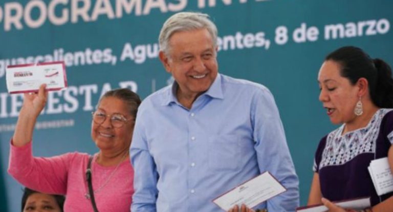 4T aumenta 30% presupuesto a programas sociales para 2022