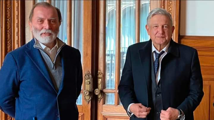 Epigmenio Ibarra advierte que hay una guerra de todos vs AMLO