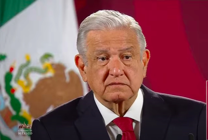 Pide López Obrador a hijos y familiares portarse bien; “estoy aquí para acabar con la corrupción”, asegura